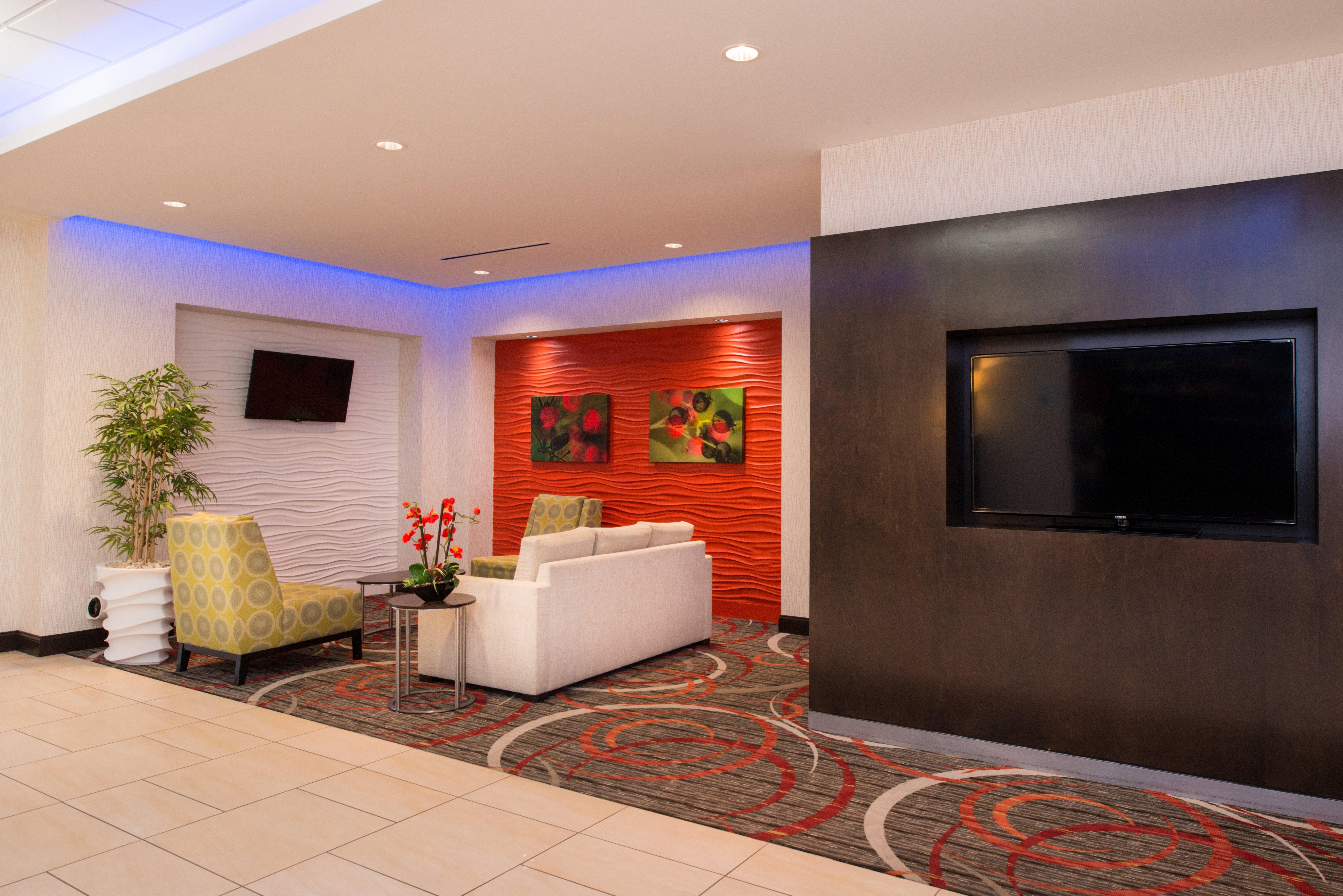Holiday Inn Express & Suites Monroe By Ihg Exterior foto