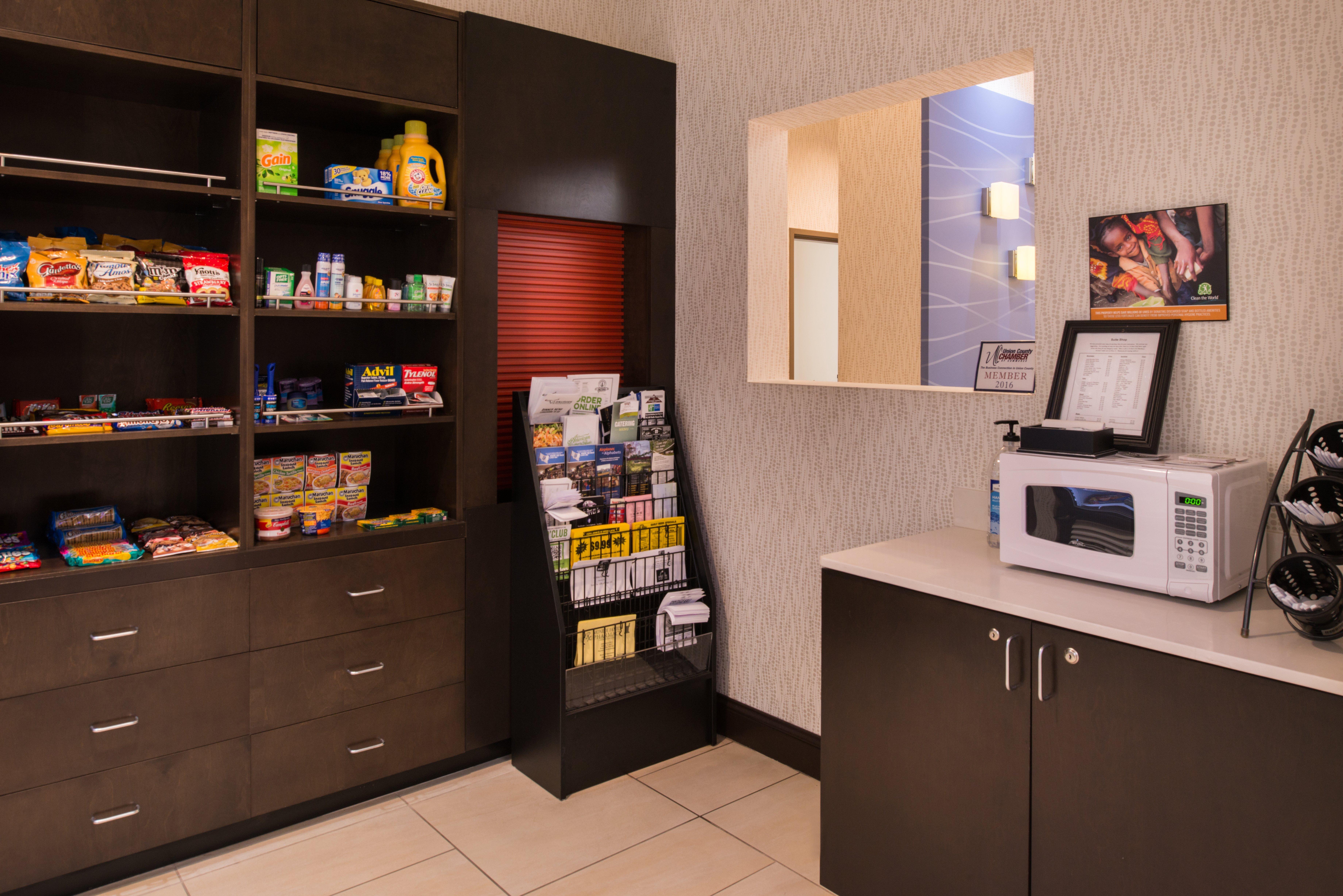 Holiday Inn Express & Suites Monroe By Ihg Exterior foto